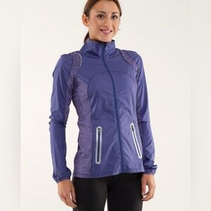 Lululemon Featherweight Hybrid Running Jacket 4